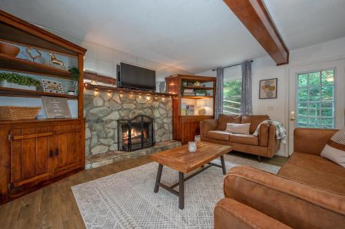 Mill Spring House | Country View Oasis With Fireplace And Firepit