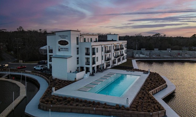 Gulfport Apartment | Couples Coastal Getaway w/pool