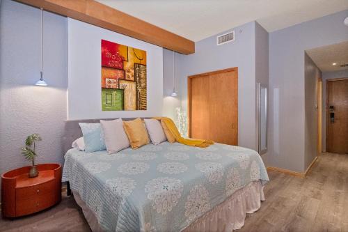Palm Coast Apartment | Couples Getaway - Sweet Retreat - European Village Best Location