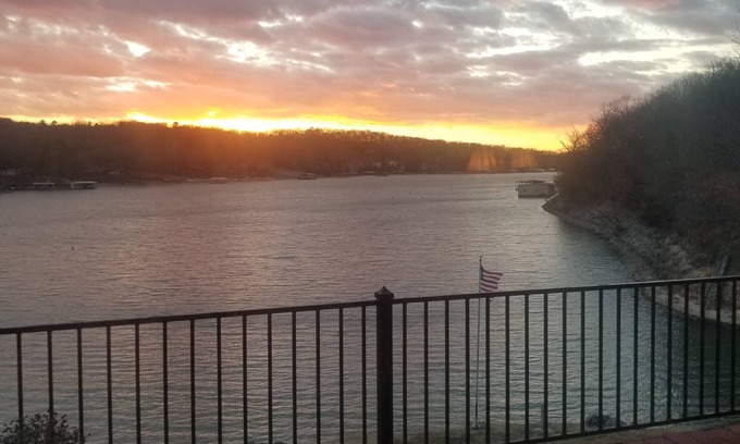 Grove House | Courthouse Paradise At Grand Lake
