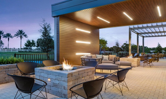 Port Saint Lucie Hotel | Courtyard by Marriott Port St. Lucie Tradition