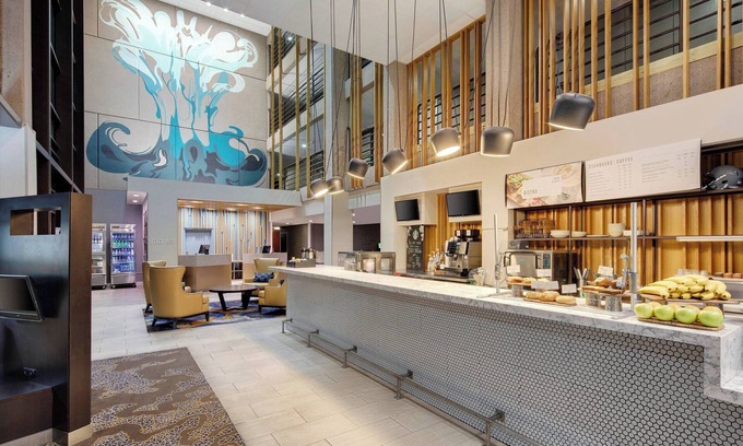 North Loop Hotel | Courtyard by Marriott Austin-University Area