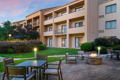 Little Rock Hotel | Courtyard by Marriott Little Rock West