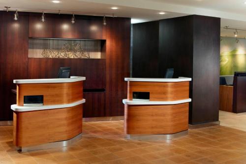 Sandy Springs Hotel | Courtyard by Marriott Perimeter Center