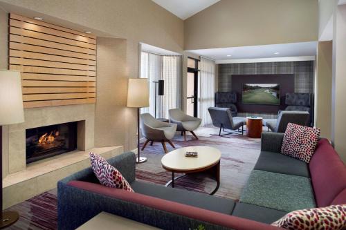 Terry Sanford Hotel | Courtyard by Marriott Fayetteville