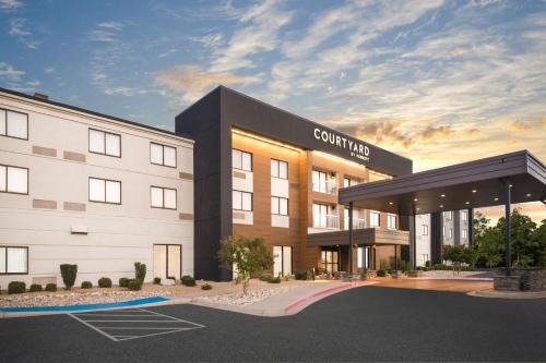 Biggs Field Hotel | Courtyard El Paso Airport