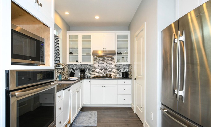Five Corners House | 'Couve Guesthouse Suite Close to PDX