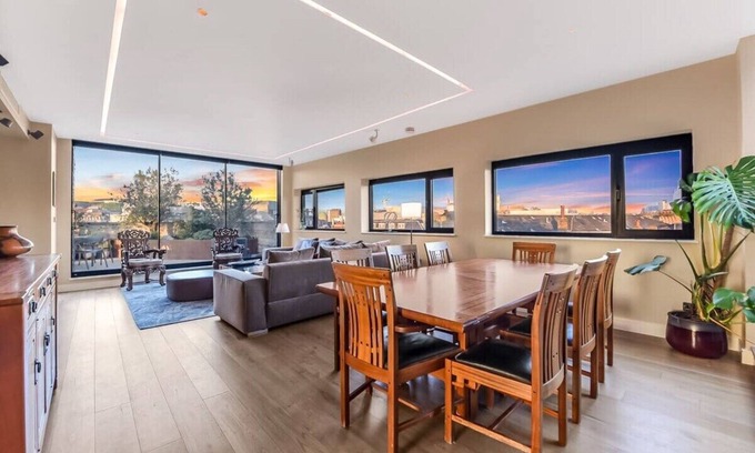 London City Centre Apartment | Covent Garden Penthouse - Large Terrace *Central*
