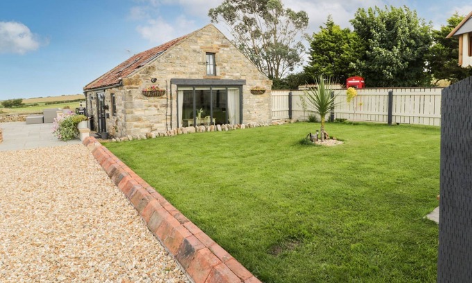 Whitby Cottage | COWSHED, pet friendly, character holiday cottage in Flyingthorpe