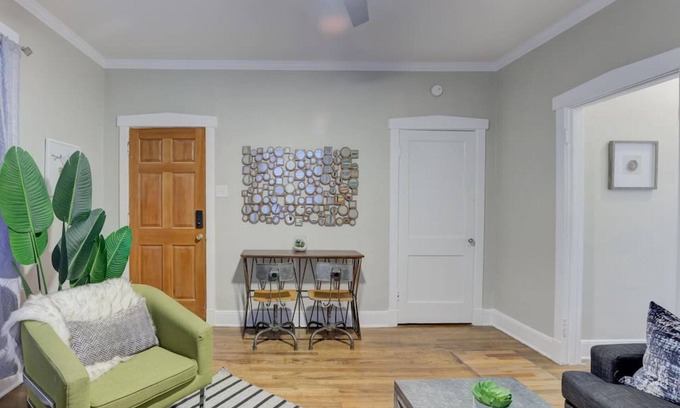 Cooper-Young Historic District House | Cox B · Cooper Young Bungalow w/all the Essentials!