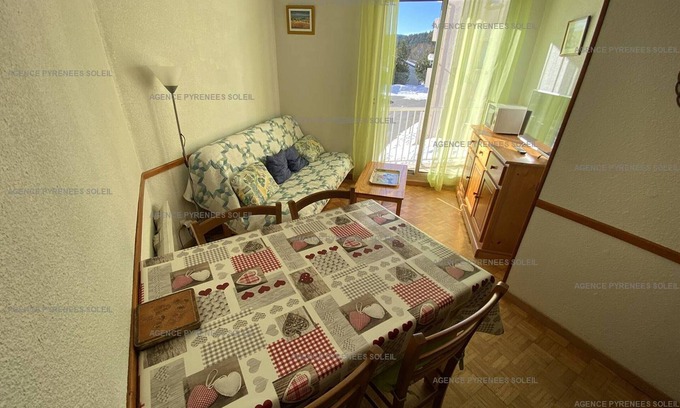 Les Angles Apartment | Cozy 1-Bedroom Apartment with Balcony, Sleeps 4, LES ANGLES