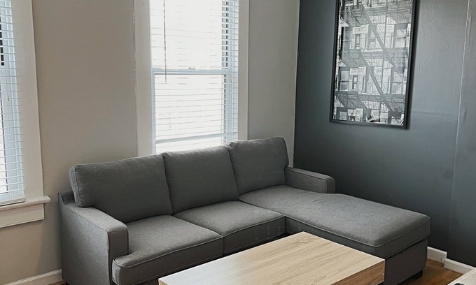 Soulard Apartment | Cozy 1-bedroom apartment with WiFi, AC in charming St. Louis