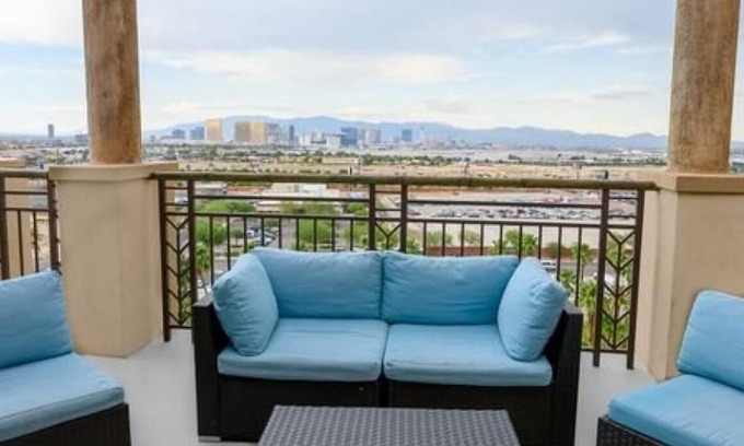 Las Vegas Condo | Cozy 1-bedroom condo with WiFi, AC in awesome Las Vegas on the main strip