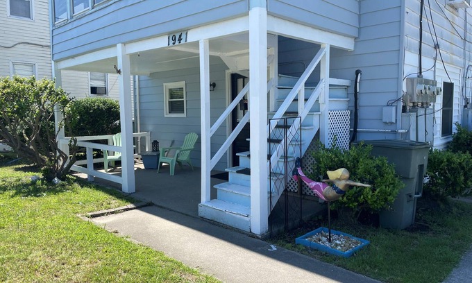 Cottage Line Apartment | Cozy 1-bedroom in central Ocean View. 1/2 blk from Bold Mariner & Beach Access
