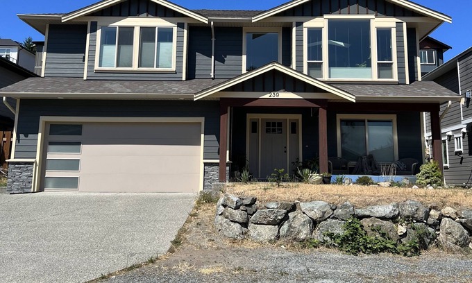Regional District of Nanaimo Apartment | Cozy 1-bedroom suite with separate entrance & hot tub