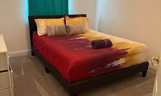 Miramar House | Cozy 1-bedroom townhome in welcoming Miramar with AC, WiFi, parking.