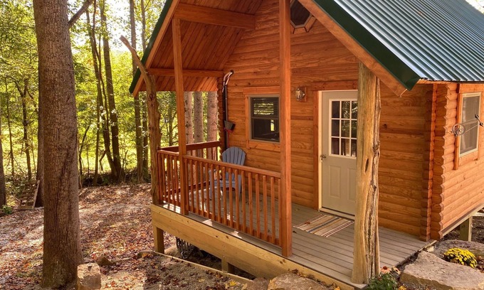 French Lick Cabin | Cozy 1 bedroom w/loft log cabin . 7 miles to French Lick, 15 to Patoka Lake!