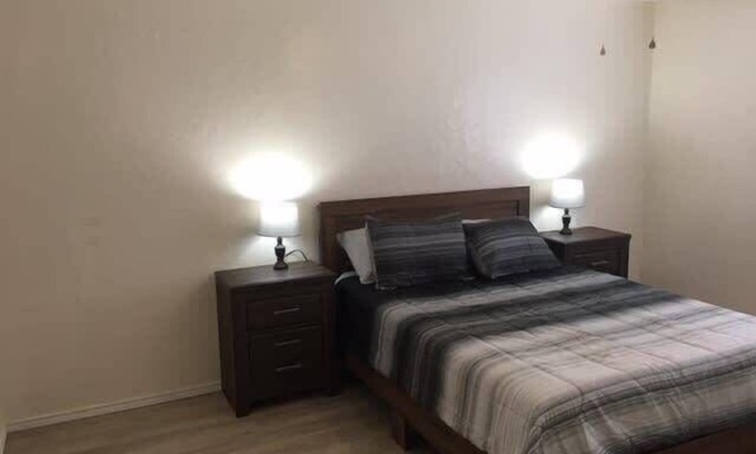 Lawton Apartment | Cozy 1-BR upstairs apartment, near Fort Sill!