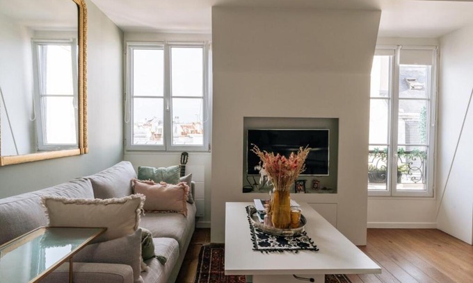 Porte-Saint-Martin Apartment | Cozy 1BD Apart for 2-RépubliqueCanal Saint Martin