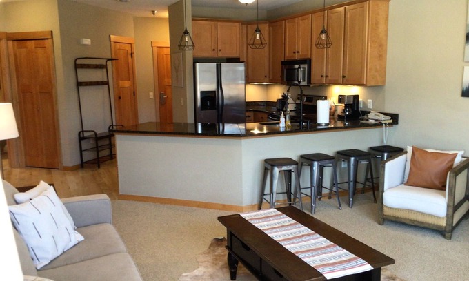 Three Lakes Condo | Cozy 1BR Condo at Northernaire – Lake Views & Northwoods Charm!