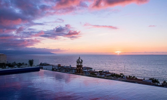 Downtown Puerto Vallarta Condo | Cozy 1BR condo with INFINITY POOL