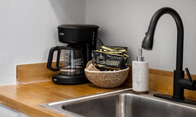 Mount Auburn Apartment | Cozy 1BR Near Zoo, UC, OTR, Downtown