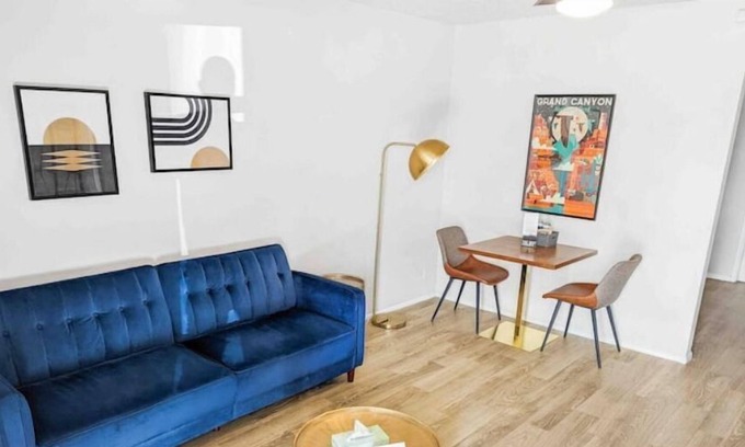 Peaceful Valley Apartment | Cozy 1BR Walk to Old Town