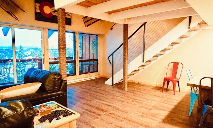 Steamboat Springs Condo | Cozy 2-bedroom condo in wonderful Steamboat Springs with WiFi.