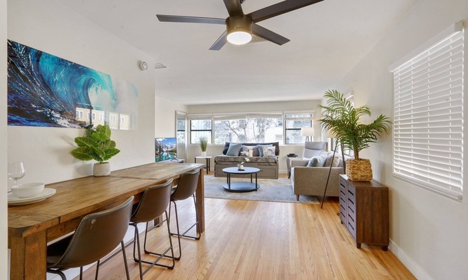 Downtown San Diego Apartment | Cozy 2-Bedroom Apartment in Downtown/Little Italy SD