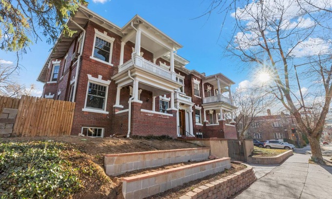 Congress Park Condo | Cozy 2-bedroom condo in brilliant Denver