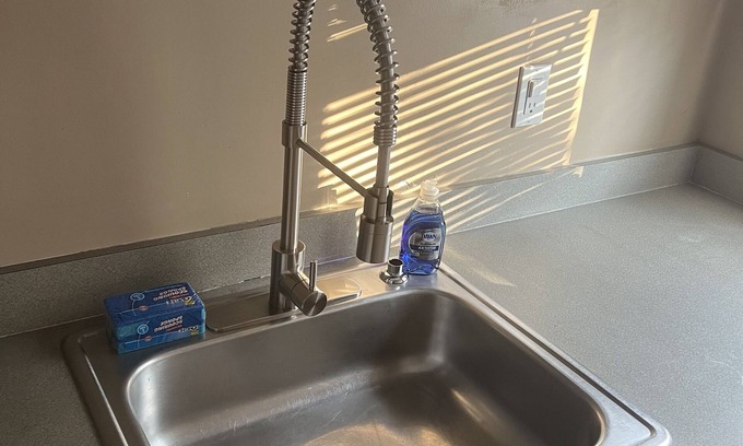 Brockton Apartment | Cozy 2 bedroom conveniently located to all you need