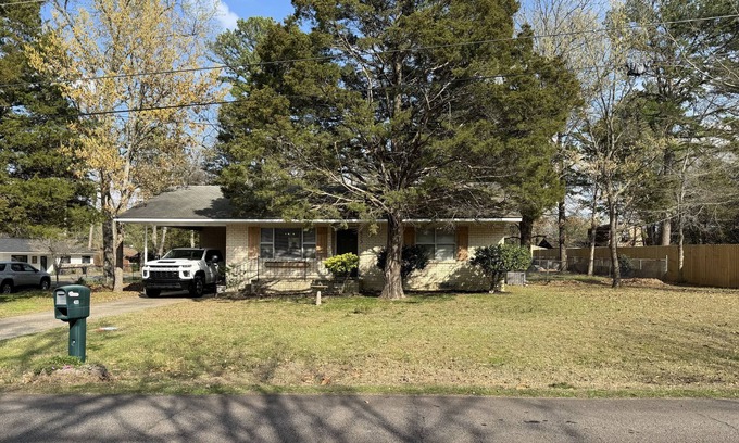 Heber Springs House | Cozy 2 bedroom home close to Greers Ferry Lake and the Little Red River