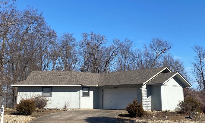 Bella Vista House | Cozy 2-bedroom house in Bella Vista with WiFi and AC