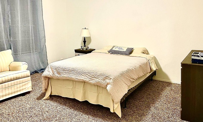 Metairie House | Cozy 2 bedroom house in quiet neighborhood