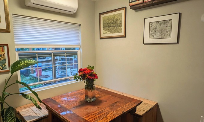 Clatskanie House | Cozy 2-bedroom house with WiFi, AC, in lovely Clatskanie