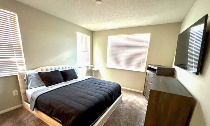 Miramar Apartment | Cozy 2 Bedroom Near Hard Rock Stadium