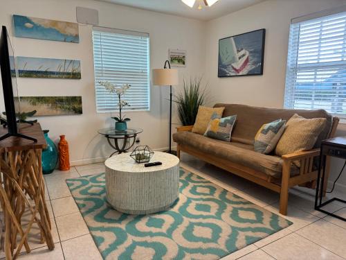 Juno Ridge House | Cozy 2 bedroom near intercoastal & beaches