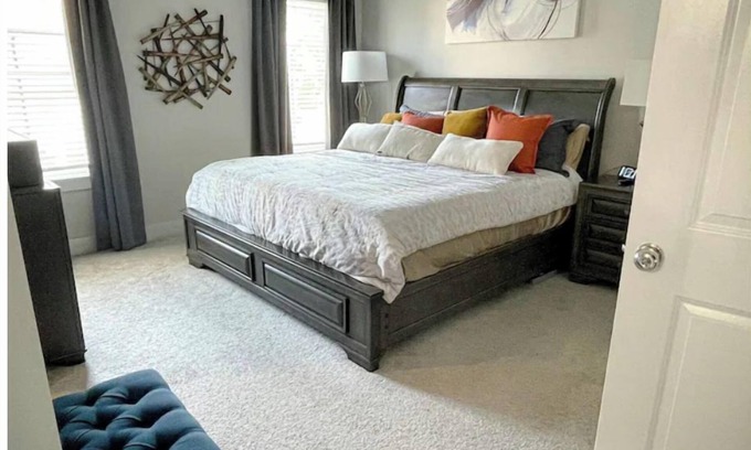 Atlanta House | Cozy 2-Bedroom & Office Corporate Stay Townhome