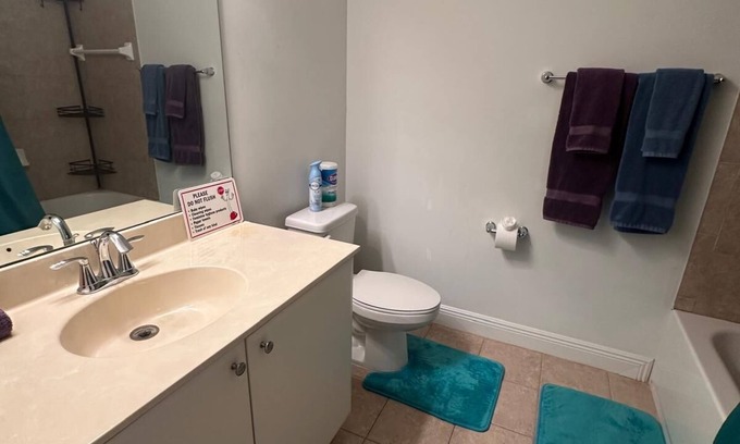 Miramar House | Cozy 2-bedroom townhome in awesome Miramar with AC, WiFi