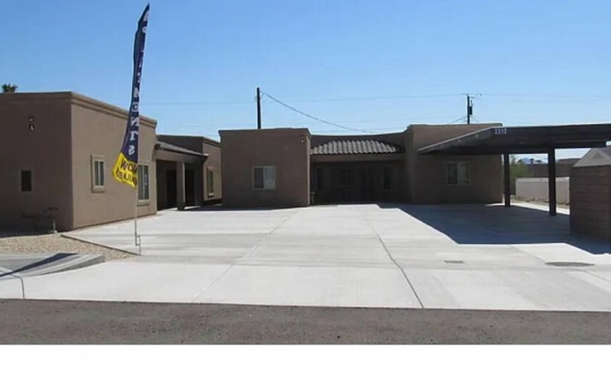 Lake Havasu City House | Cozy 2-bedroom house in enchanting Lake Havasu City with WiFi, AC