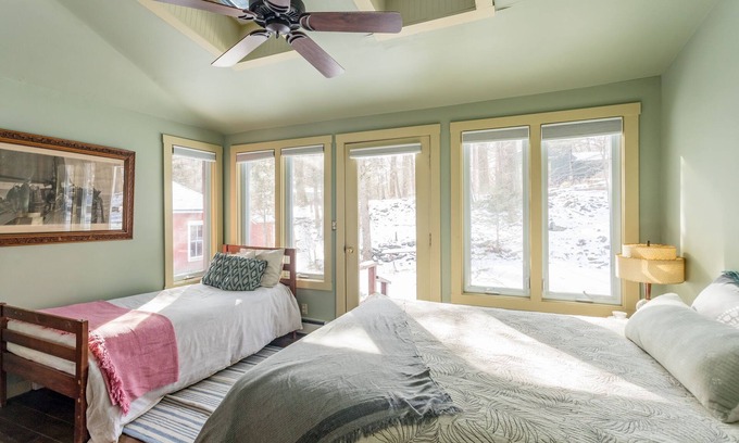 West Saugerties House | Cozy 2 BR house; streamside, close to Woodstock & HITS with waterfall views!