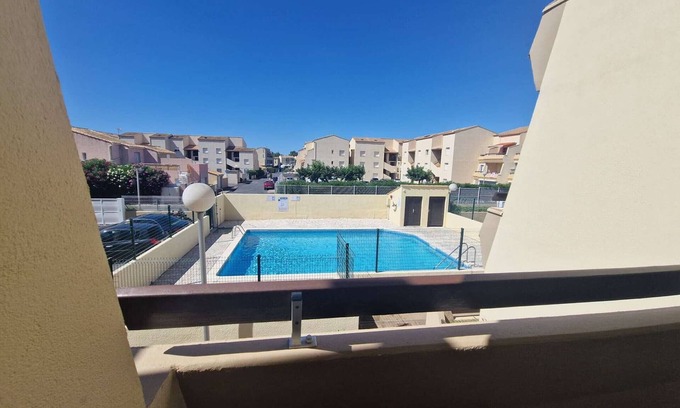 Marseillan Plage Apartment | Cozy 2-Room Apartment with Pool View, Terrace, and Private Parking in Marseillan