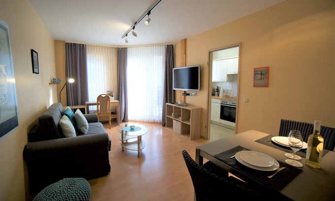 Bad Kreuznach Apartment | Cozy 2-room apartment - balcony, WiFi, TV, close to the city center