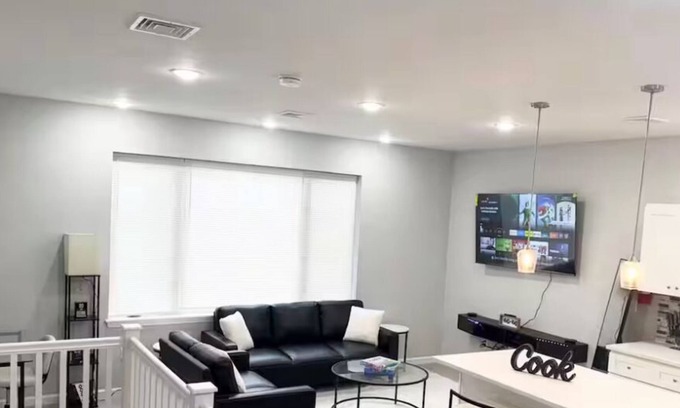 Paterson Apartment | Cozy 3-bedroom apartment in lovely Paterson with AC, WiFi