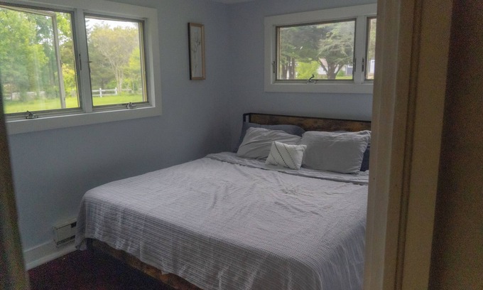 Westerly Apartment | Cozy 3-bedroom apartment with AC and WiFi minutes from the Westerly beaches