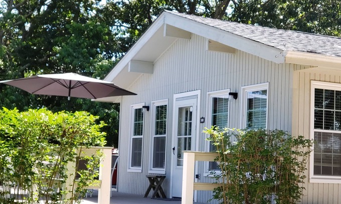 Culloden Shores House | Cozy 3 Bedroom Beach Rental