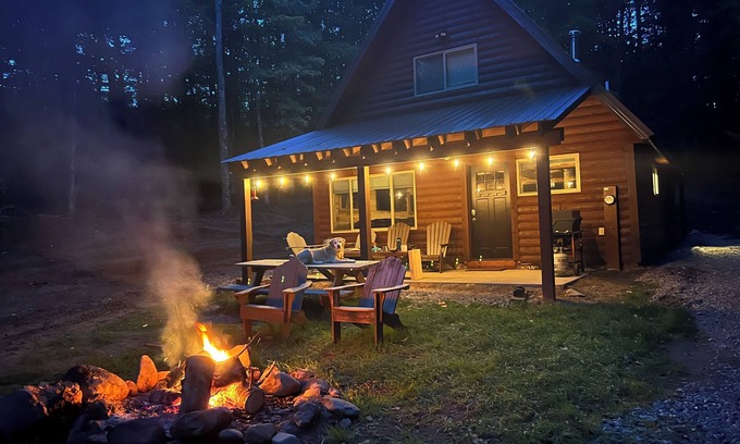 Iron River Cabin | Cozy 3-bedroom cabin in Ottawa National Forrest near Iron River MI.