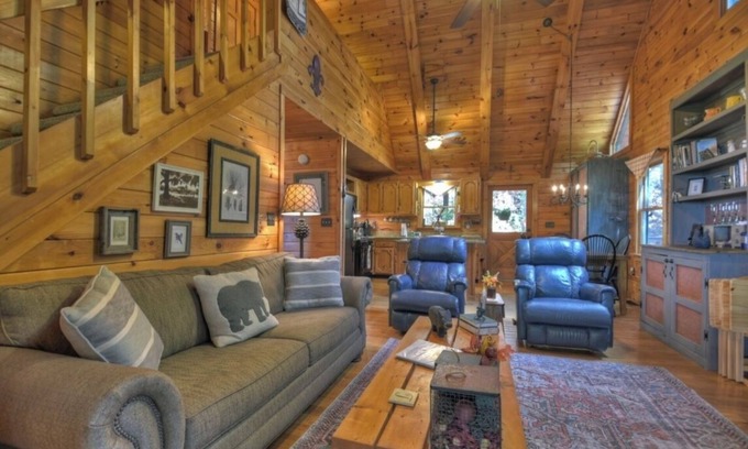 My Mountain Cabin | Cozy 3-bedroom cabin with breathtaking views