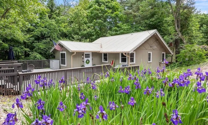 Gilford Ski Chalet | Cozy 3-bedroom chalet in charming Gilford with Hot Tub!