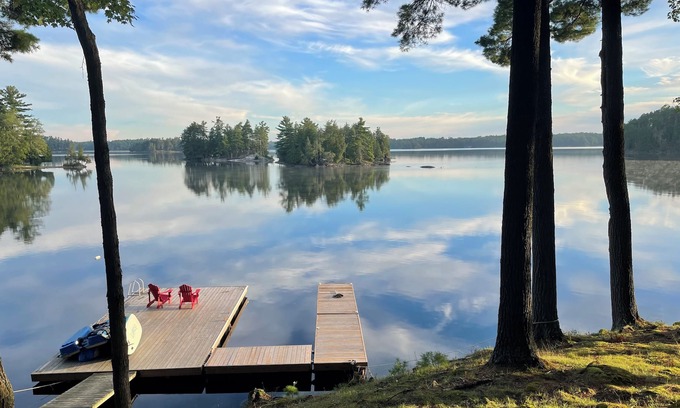 North Kawartha Cottage | Cozy 3 bedroom cottage with spectacular lake views